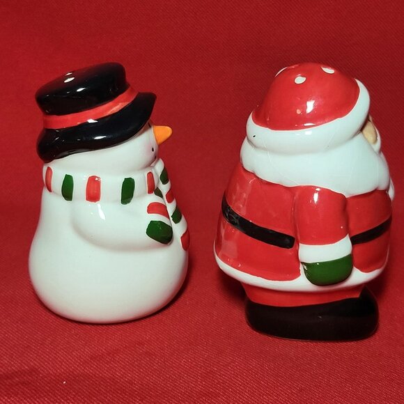 Santa Claus Snowman Salt and Pepper Shaker Christmas Kitchen Decor - Picture 10 of 12